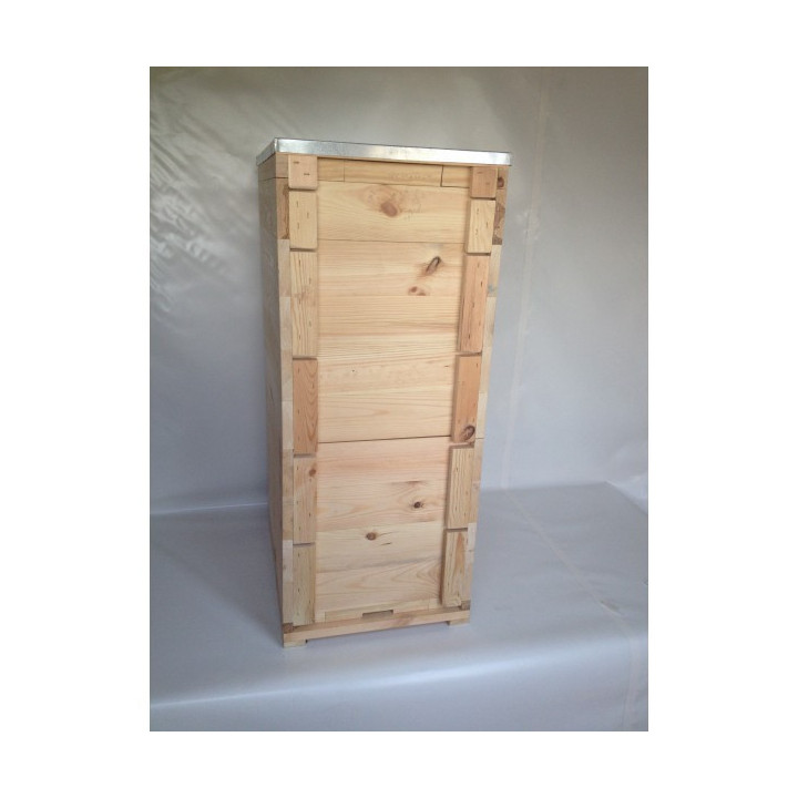 (BOROVI) 1/2 Nb  kaptár, műlépes keretekkel