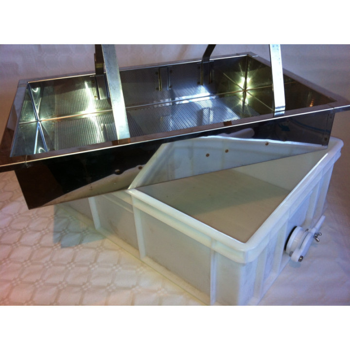 Fedelező láda, fedelező állvánnyal, rozsdamentes betéttel