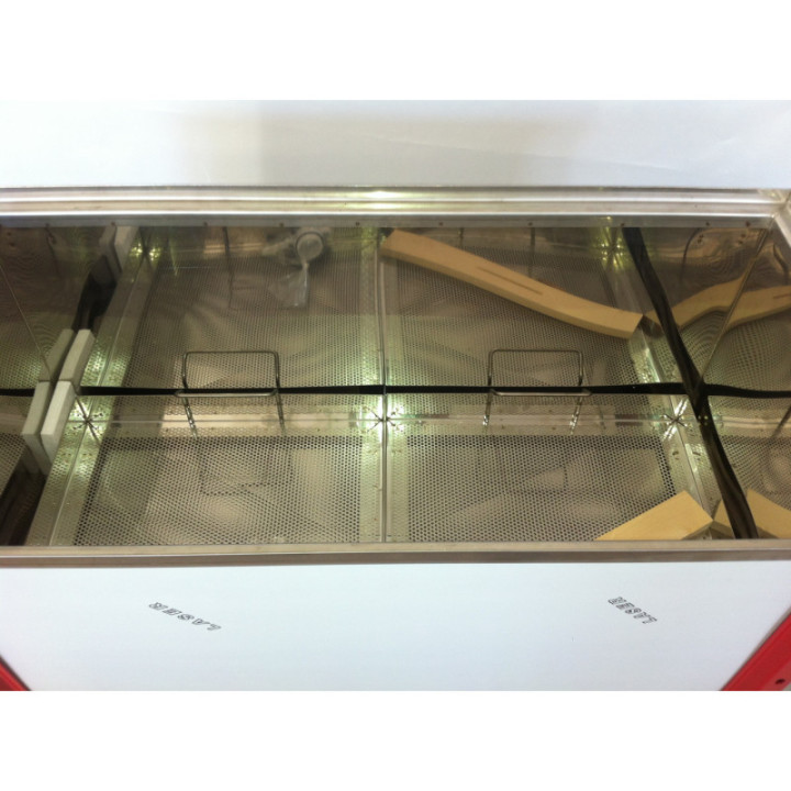 Rozsdamentes nagy fedelező kád