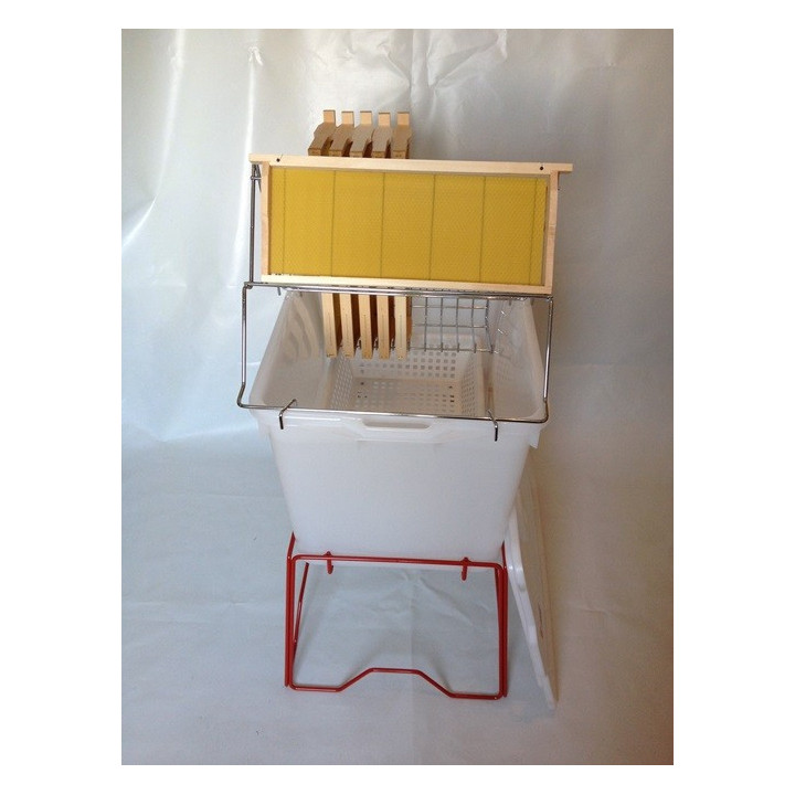 Fedelező tartály műanyag fedéllel